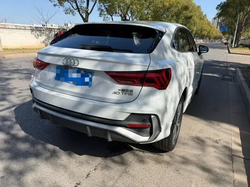 Audi Q3 Sportback 2020 40 TFSI Fashion Edition — миниатюра 6