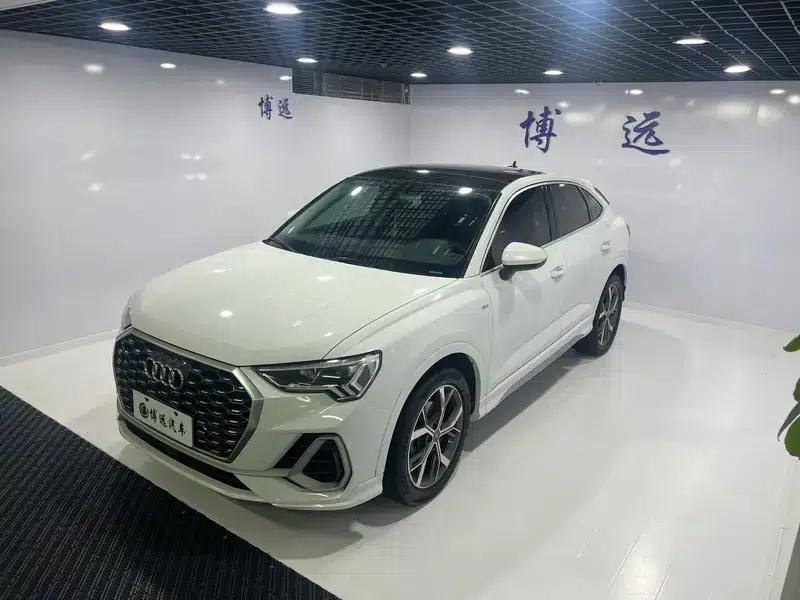 Audi Q3 Sportback 2020 40 TFSI Fashion Edition — миниатюра 1