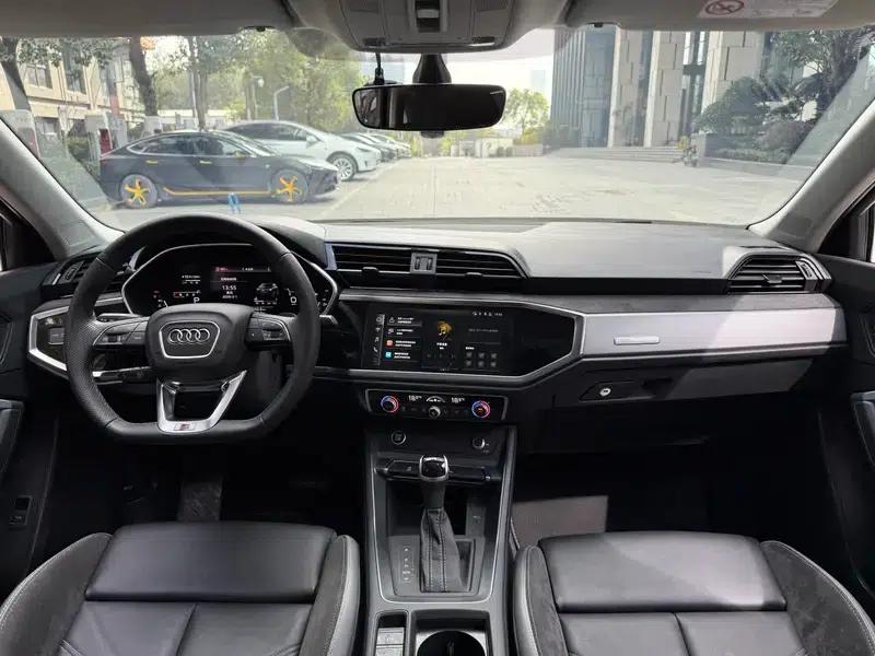 Audi Q3 Sportback 2023 40 TFSI Fashion Edition — миниатюра 11
