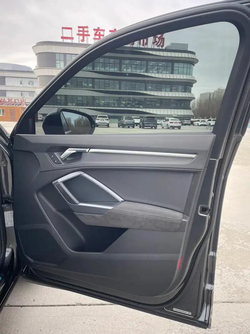 Audi Q3 Sportback 2022 40 TFSI Fashion Edition — миниатюра 17