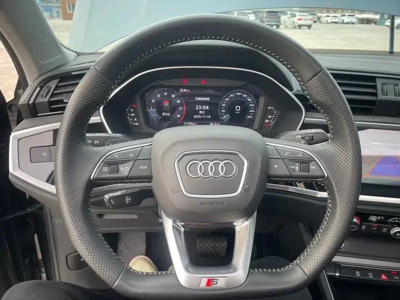 Audi Q3 Sportback 2022 40 TFSI Fashion Edition — миниатюра 21