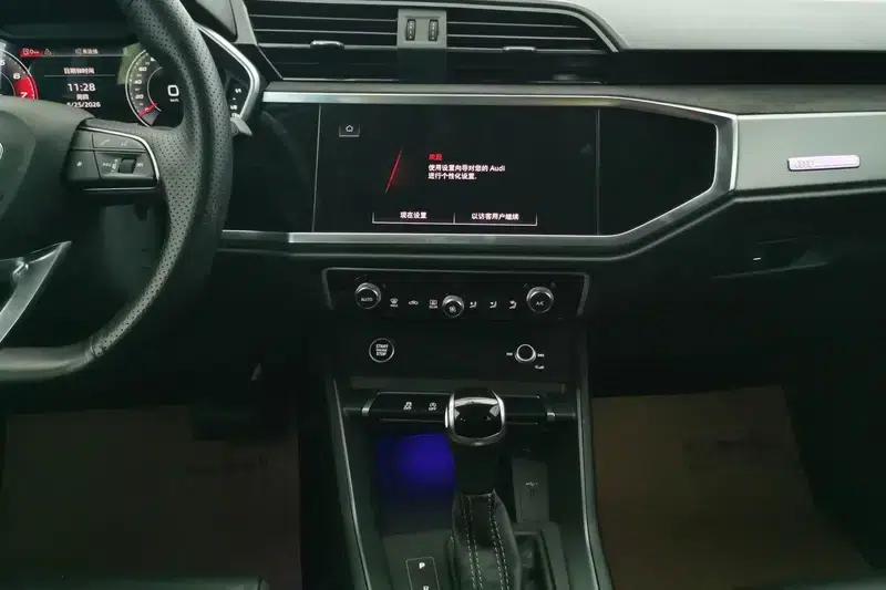 Audi Q3 Sportback 2023 Facelift 40 TFSI Fashion Model — миниатюра 11