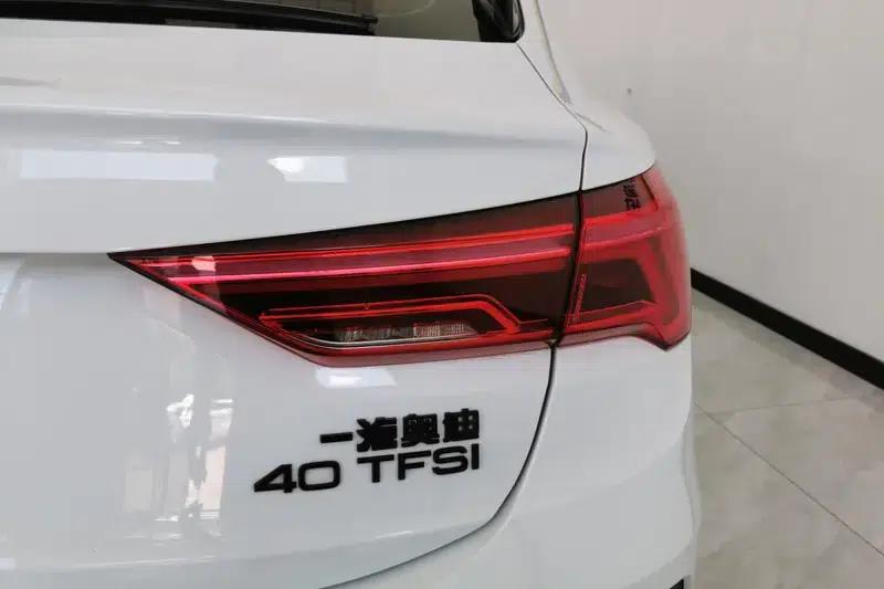 Audi Q3 Sportback 2023 Facelift 40 TFSI Fashion Model — миниатюра 5