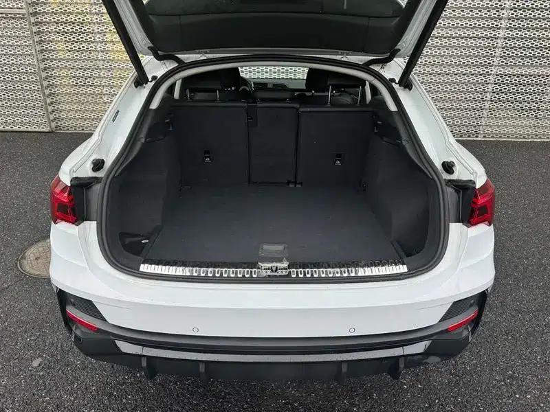 Audi Q3 Sportback 2023 Facelift 40 TFSI Fashion Model — миниатюра 16