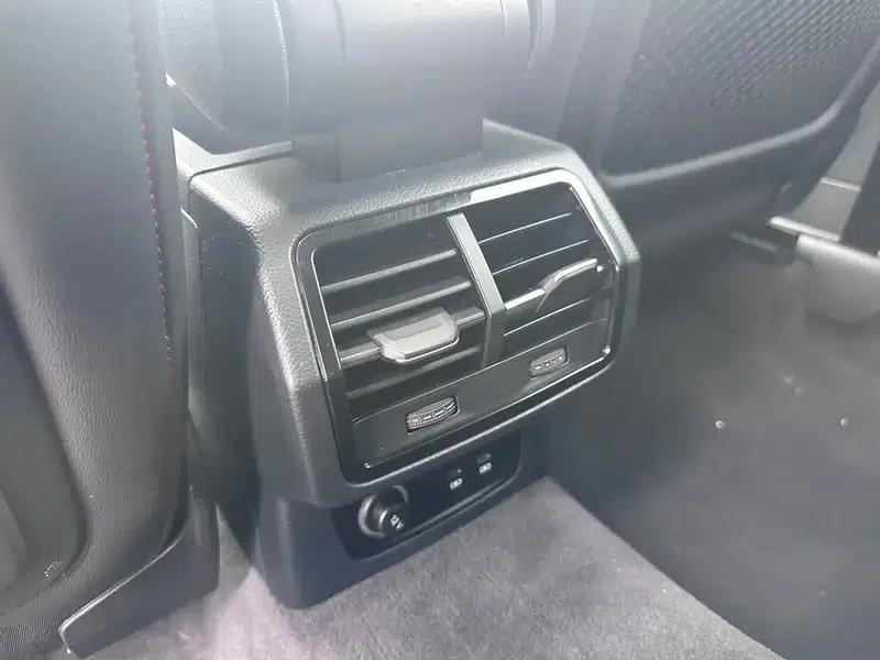 Audi Q3 Sportback 2022 40 TFSI RS Package (Sports Edition) — миниатюра 11