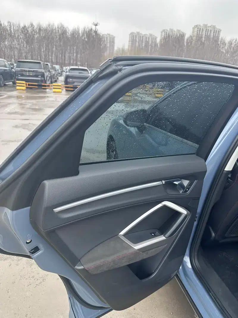 Audi Q3 Sportback 2022 40 TFSI RS Package (Sports Edition) — миниатюра 24