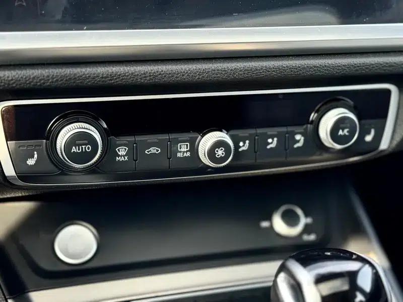 Audi Q3 Sportback 2023 45 TFSI quattro Luxury — миниатюра 8