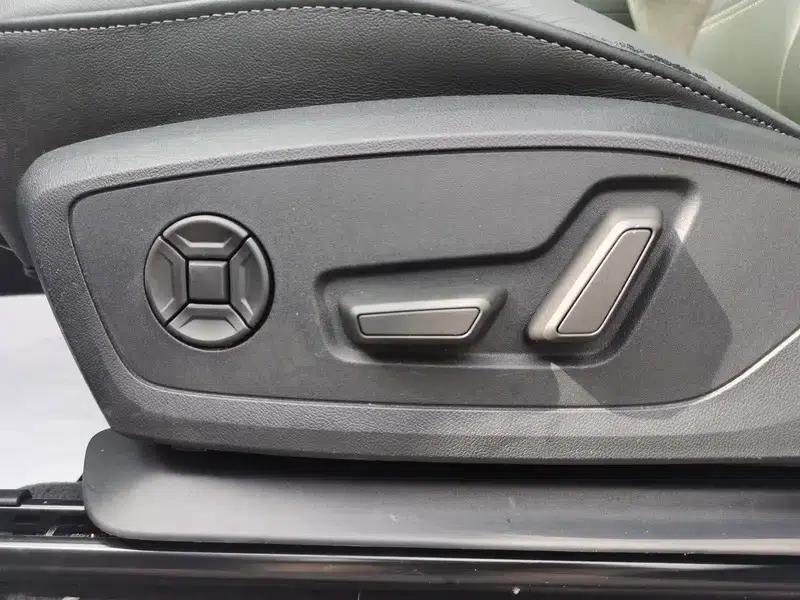 Audi Q3 Sportback 2022 40 TFSI Fashion Edition — миниатюра 20