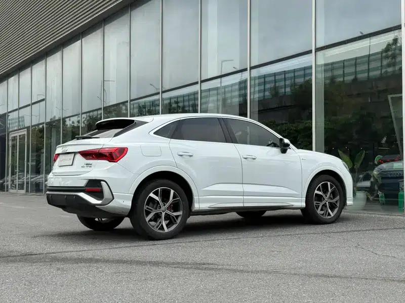 Audi Q3 Sportback 2020 40 TFSI Fashion Edition — миниатюра 6