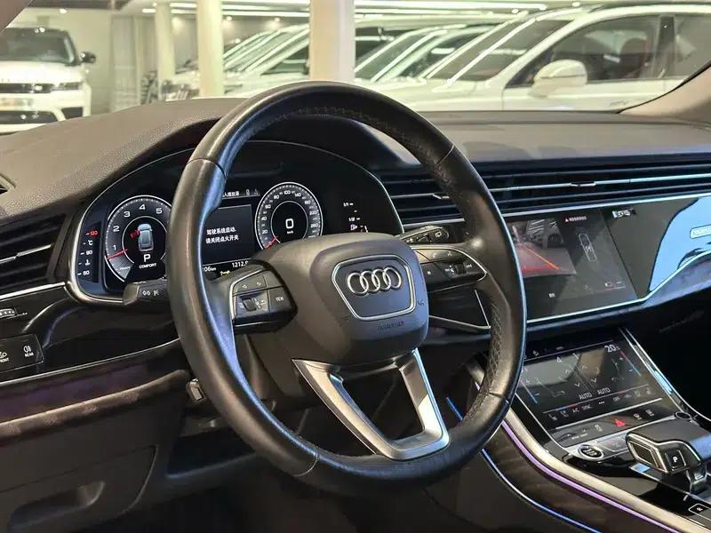 Audi Q8 2021 55 TFSI Luxury Dynamic — миниатюра 10