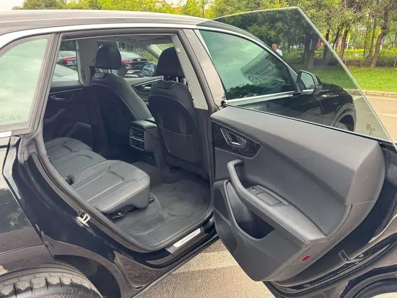 Audi Q8 2024 55 TFSI Luxury Dynamic — миниатюра 3