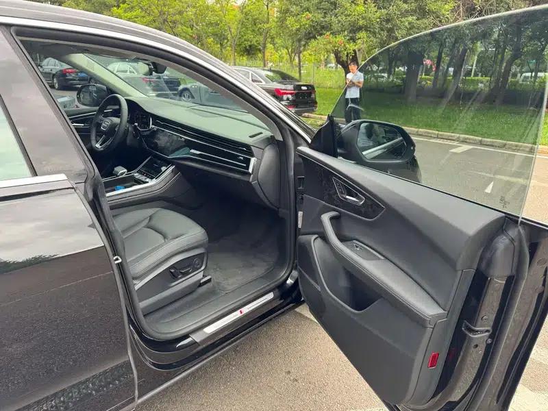 Audi Q8 2024 55 TFSI Luxury Dynamic — миниатюра 23