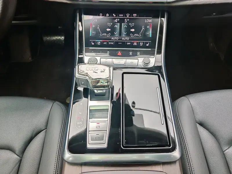 Audi Q8 2021 55 TFSI Premium Dynamic Edition — миниатюра 11