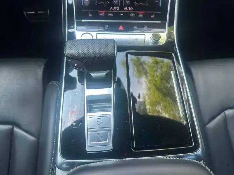 Audi Q8 2019 55 TFSI Dynamic Edition — миниатюра 22
