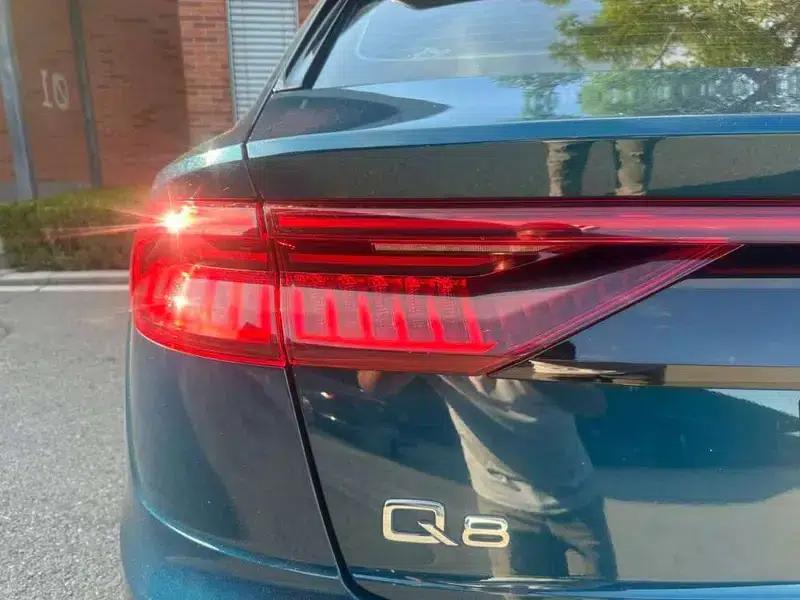 Audi Q8 2019 55 TFSI Dynamic Edition — миниатюра 10