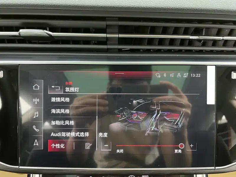 Audi Q8 2023 55 TFSI Luxury Dynamic — миниатюра 16