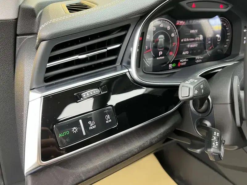 Audi Q8 2023 55 TFSI Luxury Dynamic — миниатюра 26