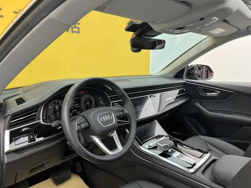 Audi Q8 2023 55 TFSI Luxury Dynamic — миниатюра 29