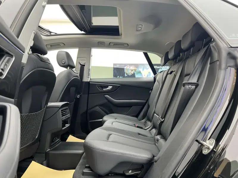 Audi Q8 2023 55 TFSI Luxury Dynamic — миниатюра 32