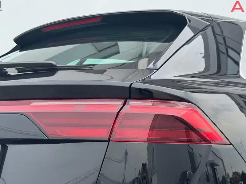 Audi Q8 2024 55 TFSI Luxury Dynamic — миниатюра 11