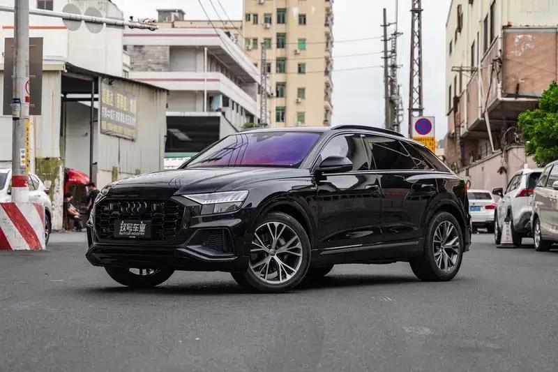 Audi Q8 2021 55 TFSI Luxury Dynamic — миниатюра 1