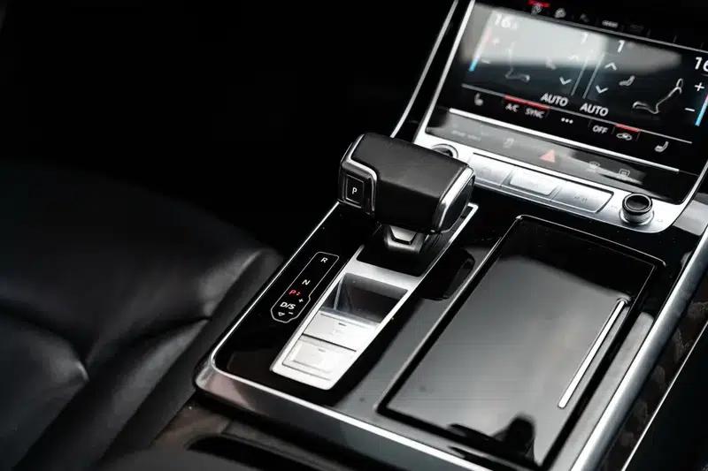 Audi Q8 2021 55 TFSI Luxury Dynamic — миниатюра 12