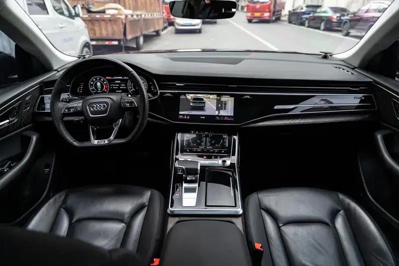 Audi Q8 2021 55 TFSI Luxury Dynamic — миниатюра 10