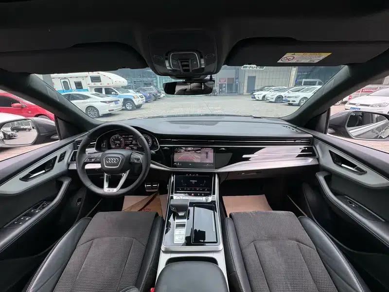Audi Q8 2019 55 TFSI Dynamic Edition — миниатюра 9