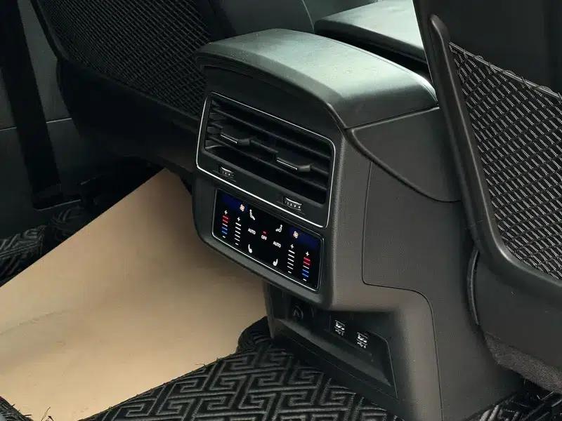 Audi Q8 2019 55 TFSI Premium Dynamic Edition — миниатюра 20