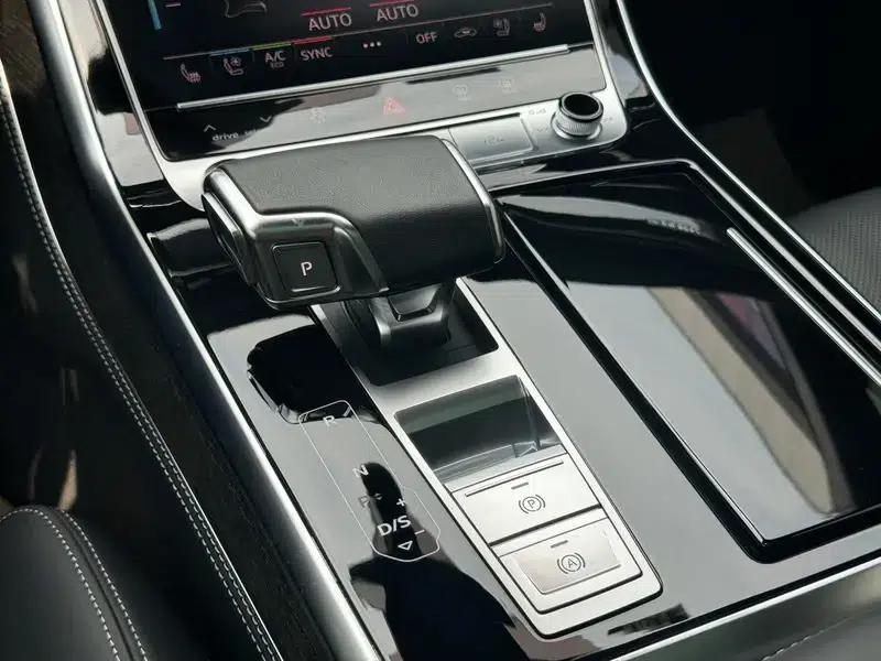 Audi Q8 2022 55 TFSI Premium Dynamic Edition — миниатюра 19