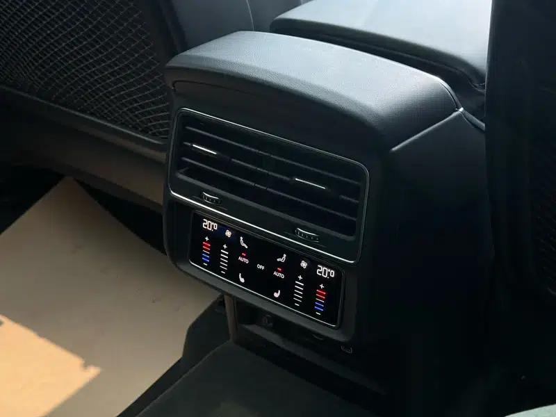 Audi Q8 2022 55 TFSI Premium Dynamic Edition — миниатюра 9