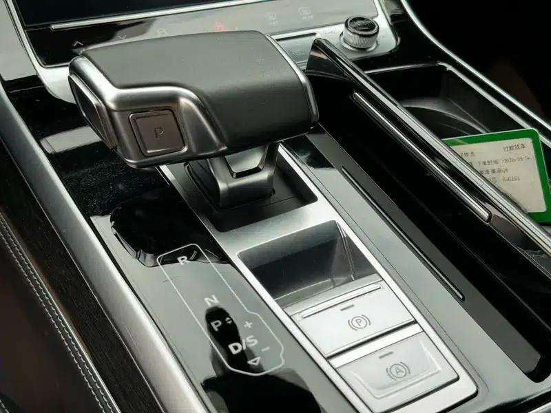 Audi Q8 2021 55 TFSI Premium Dynamic Edition — миниатюра 18