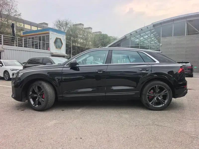 Audi Q8 2024 55 TFSI Luxury Dynamic — миниатюра 3