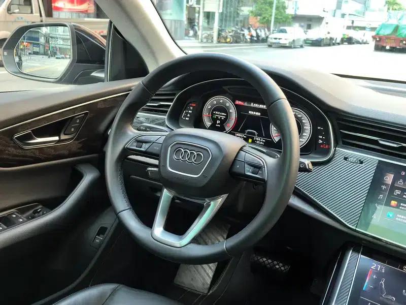 Audi Q8 2022 45 TFSI Luxury Dynamic — миниатюра 11