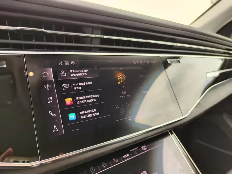 Audi Q8 2024 55 TFSI Luxury Dynamic — миниатюра 11