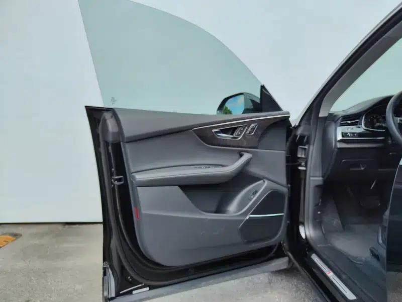 Audi Q8 2024 55 TFSI Luxury Dynamic — миниатюра 33