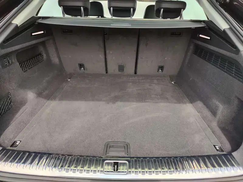 Audi Q8 2024 55 TFSI Luxury Dynamic — миниатюра 35