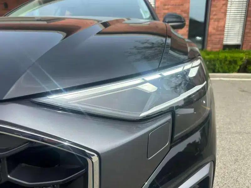 Audi Q8 2024 55 TFSI Luxury Dynamic — миниатюра 11