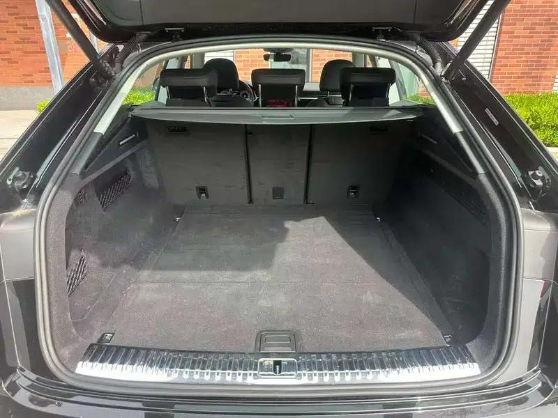 Audi Q8 2024 55 TFSI Luxury Dynamic — миниатюра 25