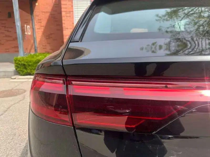 Audi Q8 2024 55 TFSI Luxury Dynamic — миниатюра 8
