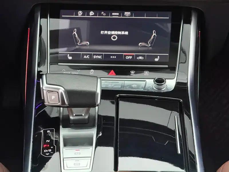 Audi Q8 2021 55 TFSI Luxury Dynamic — миниатюра 12