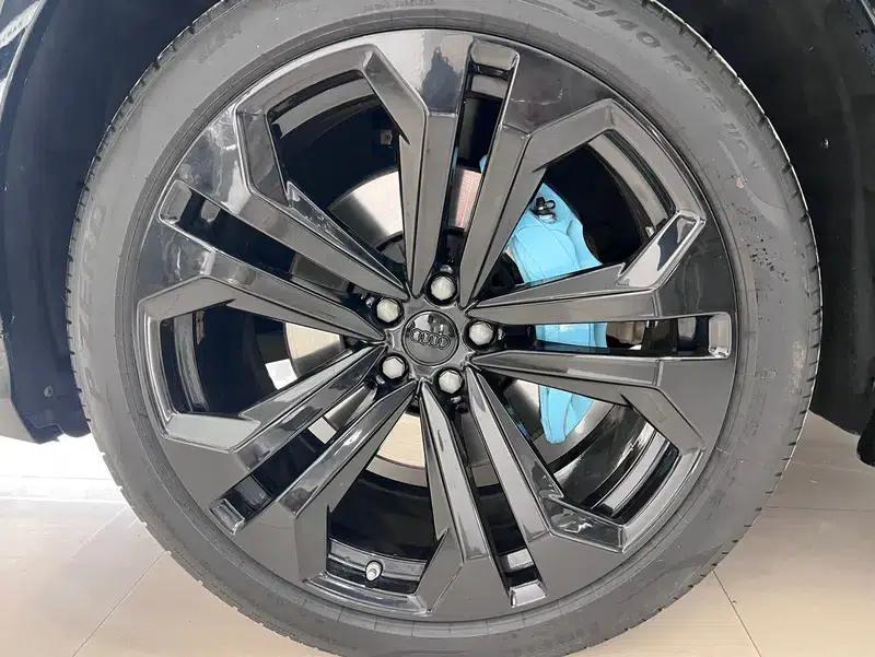 Audi Q8 2019 3.0T Parallel Import — миниатюра 7