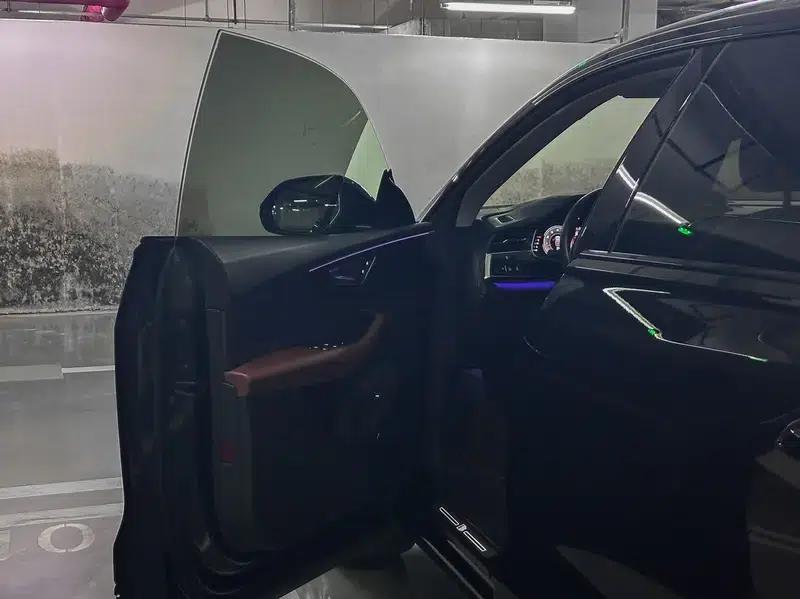 Audi Q8 2021 55 TFSI Premium Dynamic Edition — миниатюра 23