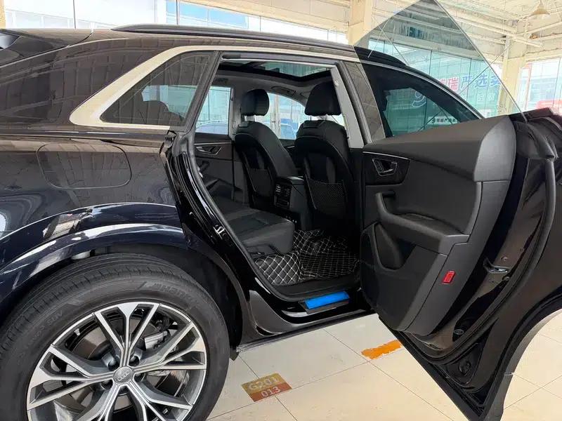 Audi Q8 2019 55 TFSI Premium Dynamic Edition — миниатюра 9