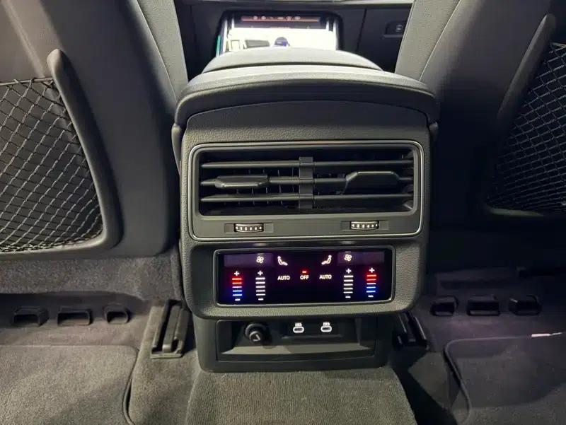 Audi Q8 2023 55 TFSI Luxury Dynamic — миниатюра 13