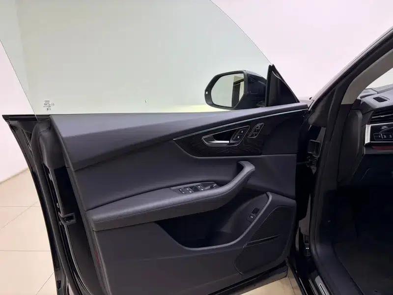 Audi Q8 2023 55 TFSI Luxury Dynamic — миниатюра 22