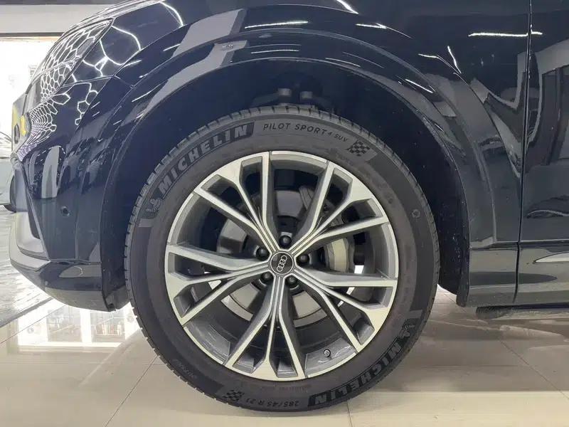 Audi Q8 2024 55 TFSI Luxury Dynamic — миниатюра 6