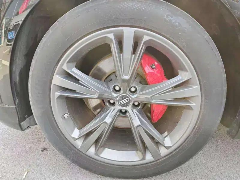 Audi Q8 2024 55 TFSI Luxury Dynamic — миниатюра 10