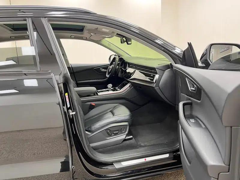 Audi Q8 2022 55 TFSI Luxury Dynamic — миниатюра 18