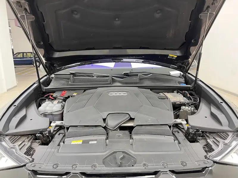 Audi Q8 2022 55 TFSI Luxury Dynamic — миниатюра 9
